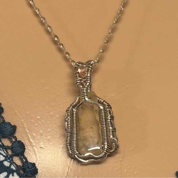 M Made In Italy Jewelry - ❤️Rare Italian Hand Wired 925 Moonstone & Silver Necklace